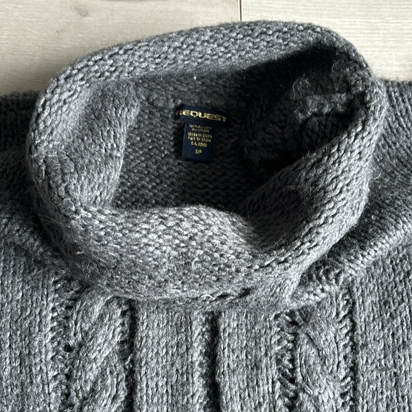 Short sleeve sweater grey size small - Picture 2 of 4